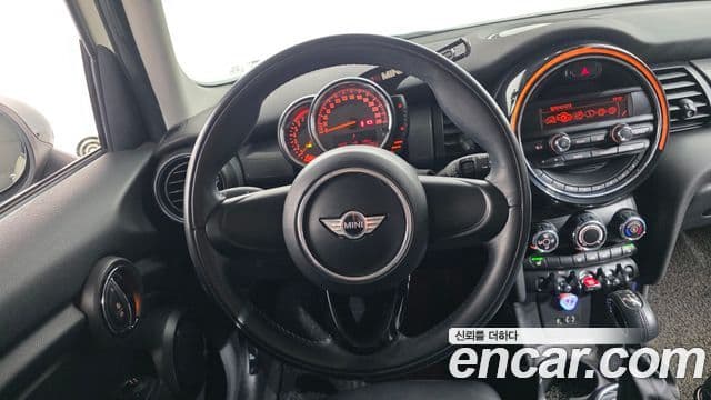 Mini Cooper 3세대, 2015 14