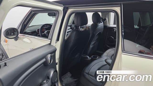 Mini Cooper 3세대, 2015 17