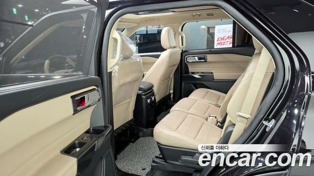 Ford Explorer 6세대 2.3 Limited 4WD, 2022 12