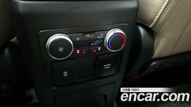 Ford Explorer 6세대 2.3 Limited 4WD, 2022 17