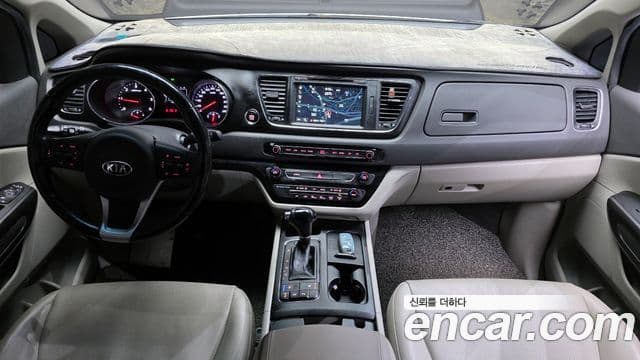 Kia All New Carnival Luxury, 2016 7