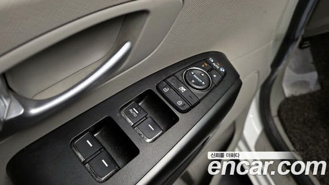 Kia All New Carnival Luxury, 2016 15