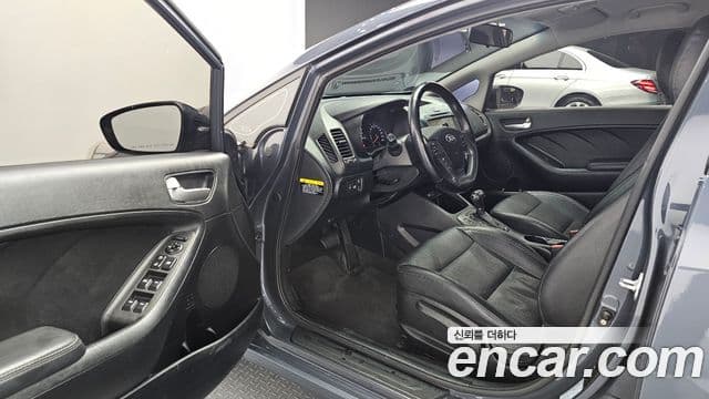 Kia K3 Luxury, 2015 11