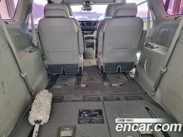 Kia All New Carnival VIP, 2018 12
