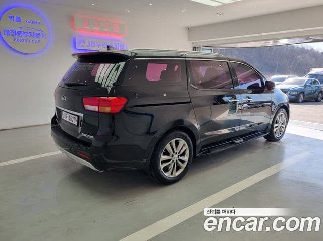 Kia All New Carnival VIP, 2018 16