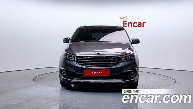 Kia All New Carnival Prestige, 2015 3