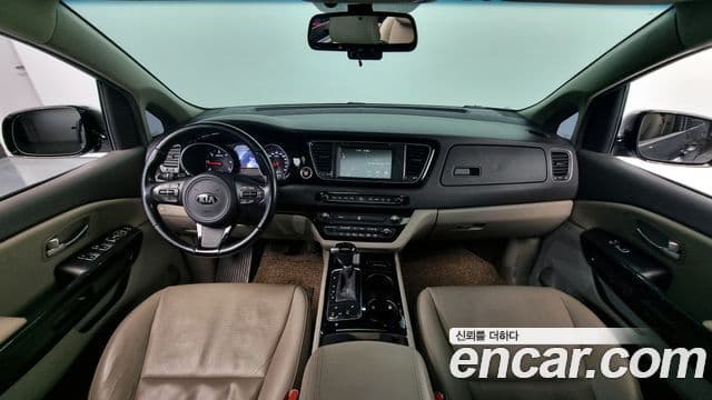Kia All New Carnival Prestige, 2015 7