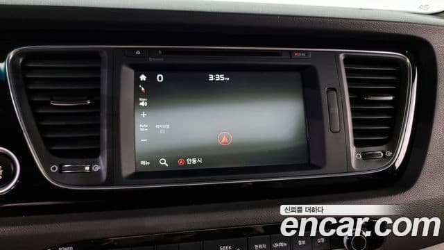 Kia All New Carnival Prestige, 2015 15