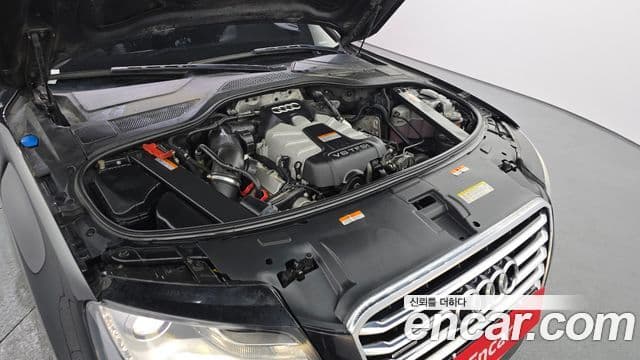 Audi New A8 D4, 2011 6