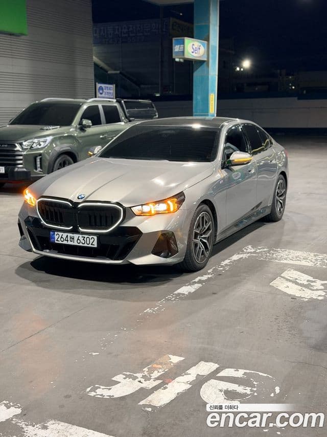 BMW 5시리즈 (G60) 520i Special Edition, 2025 3