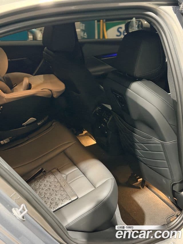 BMW 5시리즈 (G60) 520i Special Edition, 2025 11