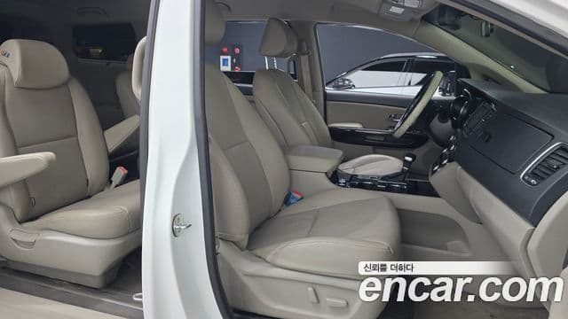 Kia The / новый New Carnival Prestige, 2020 10