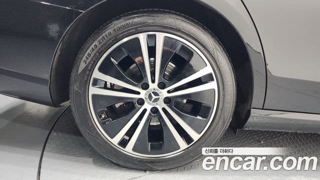 Mercedes-Benz E-класс W213 Avantgarde, 2021 все фото