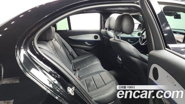 Mercedes-Benz E-класс W213 Avantgarde, 2021 12