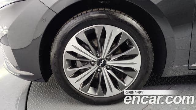 Kia K8 гибрид Noblesse, 2023 все фото