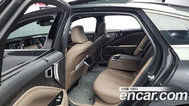 Kia K8 гибрид Noblesse, 2023 12