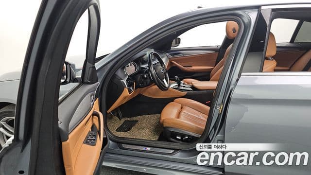 BMW 5시리즈 (G30) 520d M Sport Special Edition, 2018 10