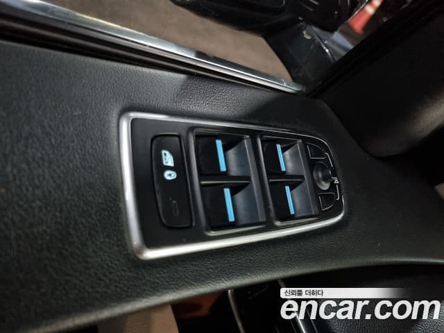 Jaguar F-PACE Prestige, 2018 12