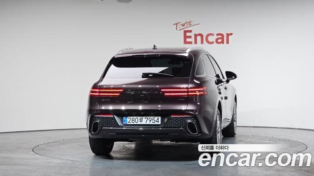 Genesis GV70, 2022 4