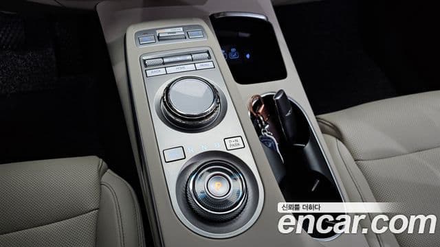 Genesis GV70, 2022 9