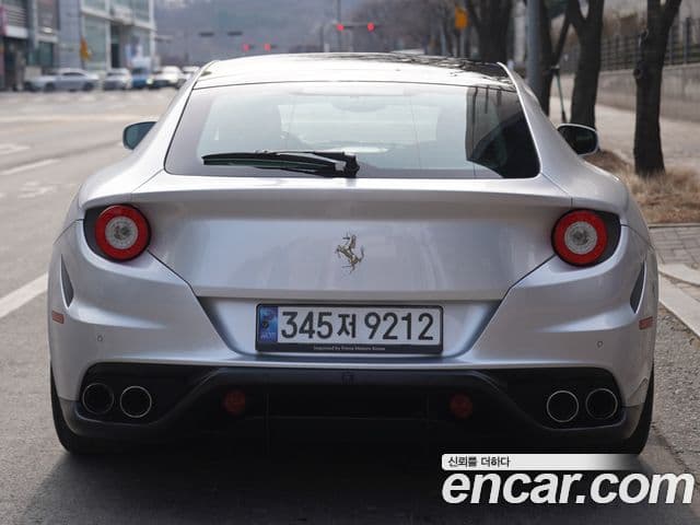 Ferrari FF, 2013 4