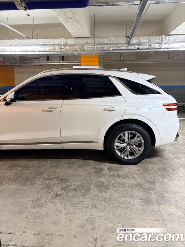 Genesis GV70, 2025 4
