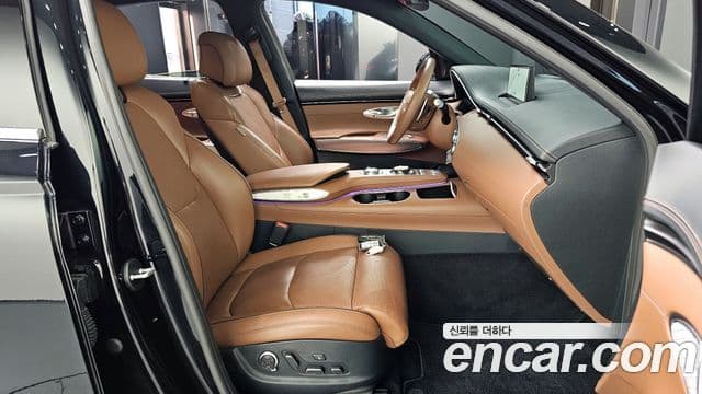 Genesis GV70, 2023 10