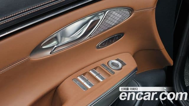 Genesis GV70, 2023 13