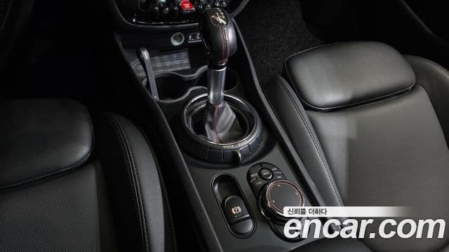 Mini Cooper SD 클럽맨 2세대, 2018 9