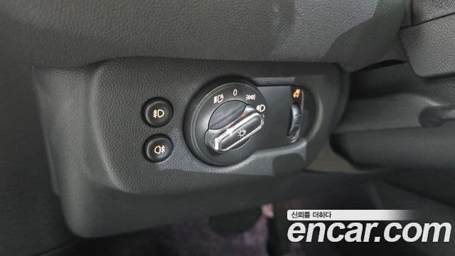 Mini Cooper SD 클럽맨 2세대, 2018 17