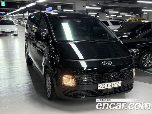 Hyundai Staria Smart, 2022 3