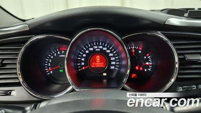 Kia K5 LPI Smart, 2011 8