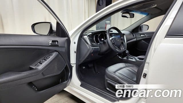 Kia K5 LPI Smart, 2011 10