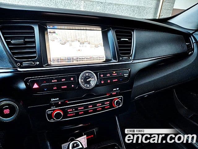 Kia K9 Special, 2013 16