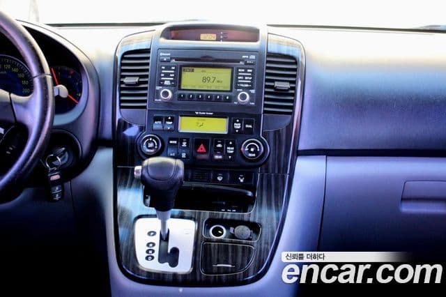 Kia Carnival R New Carnival лимузин GLX, 2011 14
