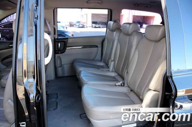 Kia Carnival R New Carnival лимузин GLX, 2011 19