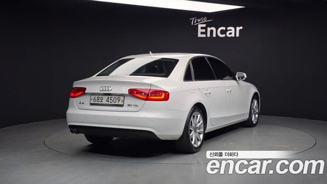 Audi New A4 B8, 2015 2