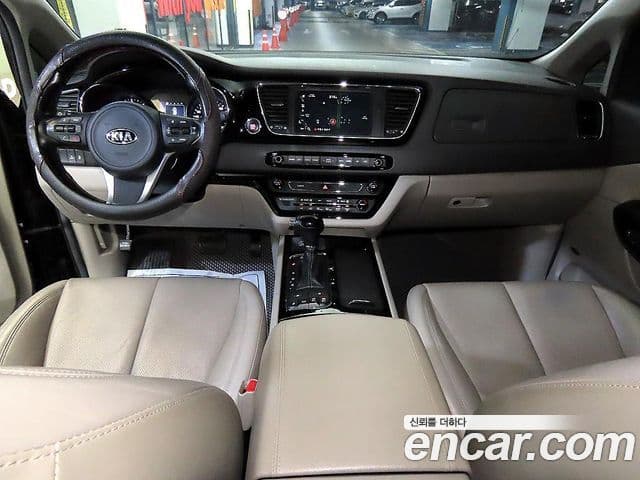 Kia All New Carnival President, 2016 10