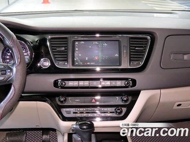 Kia All New Carnival President, 2016 11