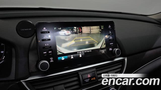 Honda Accord 10세대 2.0 гибрид Туринг (Touring), 2019 15