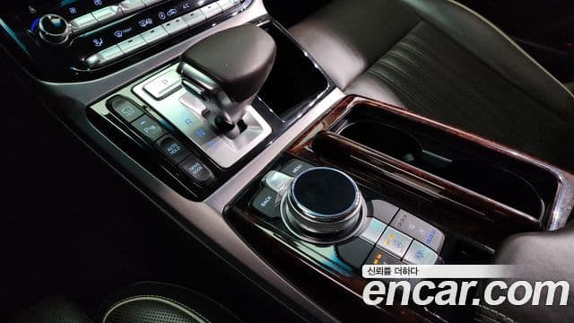 Genesis EQ900 5.0 AWD изменение конструкции (bi-fuel), 2016 9