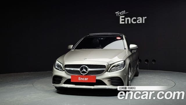 Mercedes-Benz C-класс W205 C200 купе, 2020 3