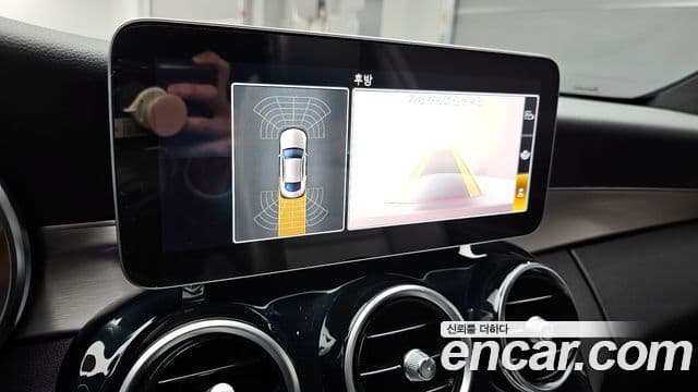 Mercedes-Benz C-класс W205 C200 купе, 2020 17