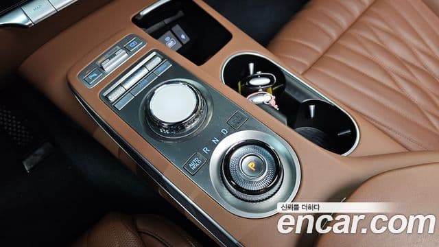 Genesis GV70, 2022 9