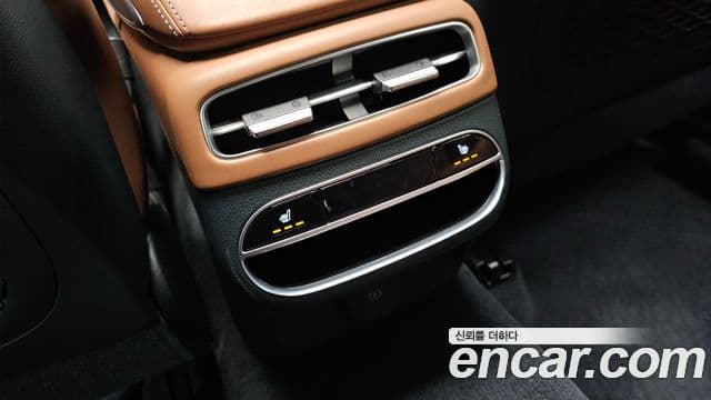 Genesis GV70, 2022 17