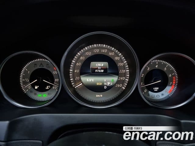 Mercedes-Benz E-класс W212 E200 купе, 2014 8