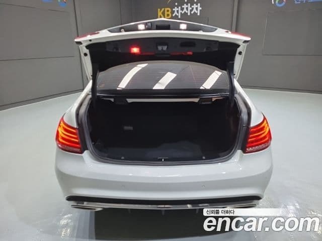 Mercedes-Benz E-класс W212 E200 купе, 2014 17