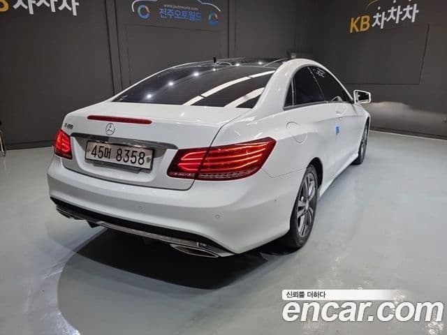 Mercedes-Benz E-класс W212 E200 купе, 2014 18