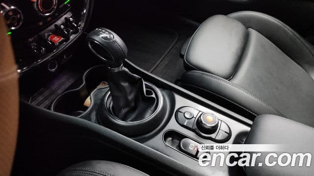 Mini Cooper 클럽맨 2세대, 2019 9