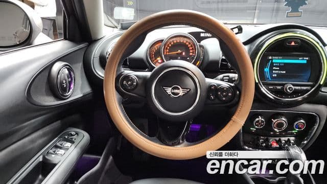 Mini Cooper 클럽맨 2세대, 2019 13